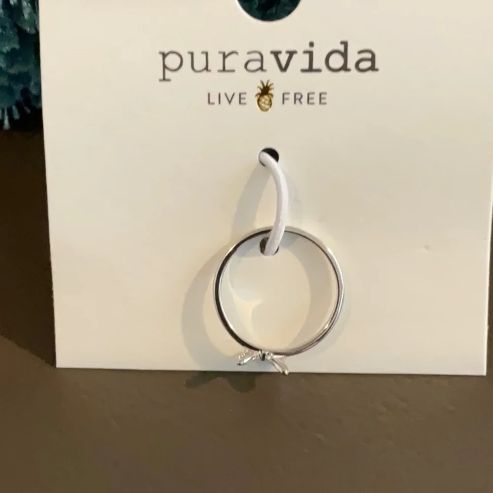 Puravida 🐚 butterfly ring